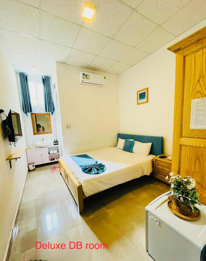 Shark Hostel Hue Exterior photo
