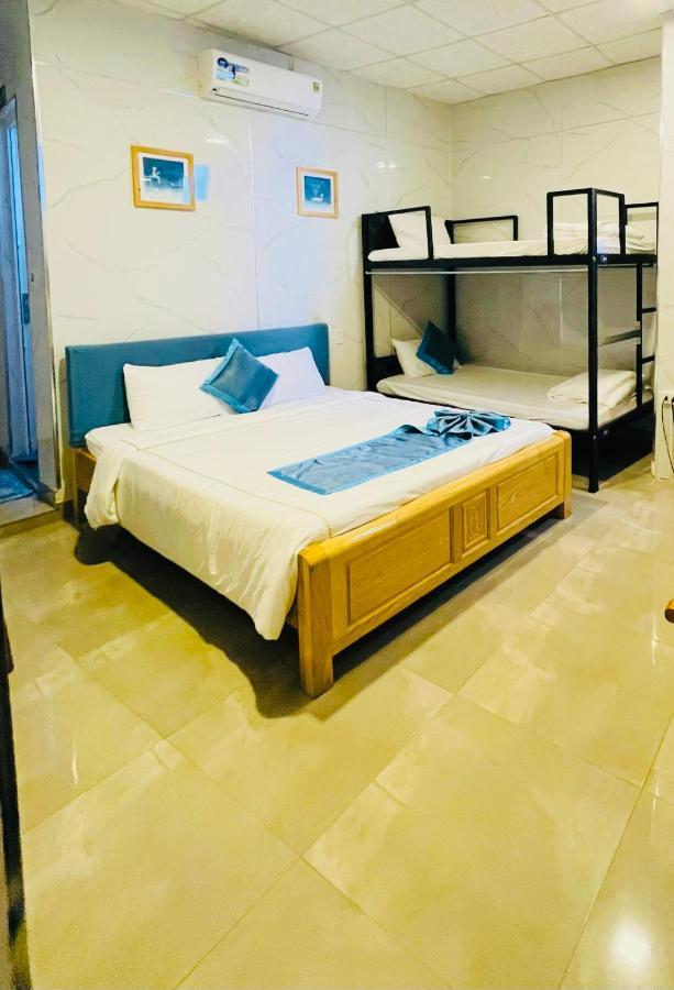 Shark Hostel Hue Exterior photo
